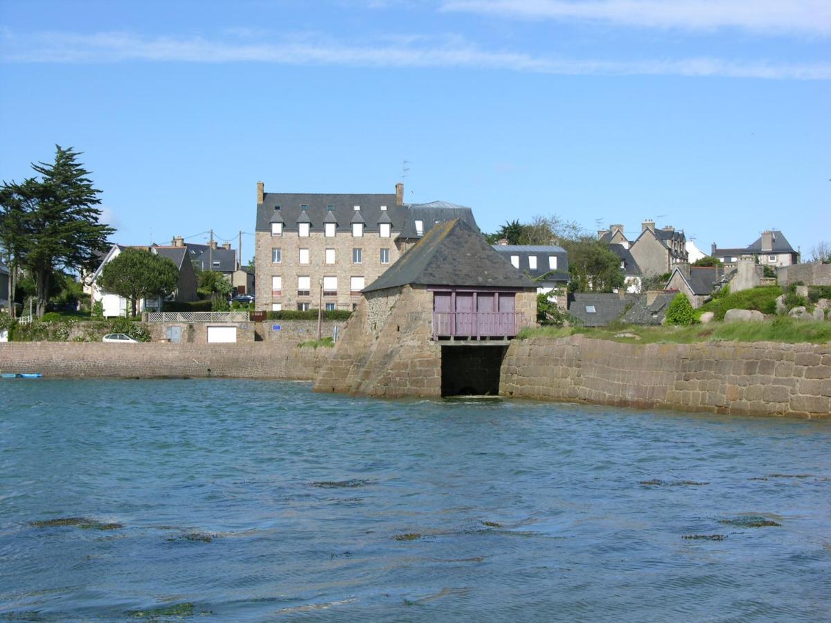 Appartement Studio Les Pieds Dans L'Eau Au Port De Ploumanac'H à Perros-Guirec Extérieur photo