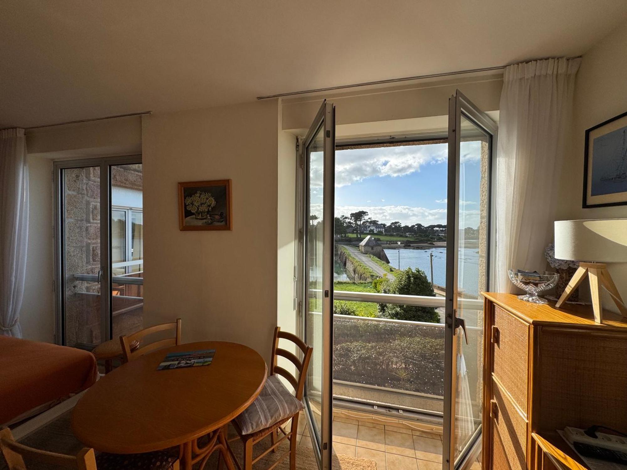 Appartement Studio Les Pieds Dans L'Eau Au Port De Ploumanac'H à Perros-Guirec Extérieur photo